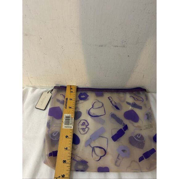 Coach cosmetic zipper bag tassel - Picture 5 of 5